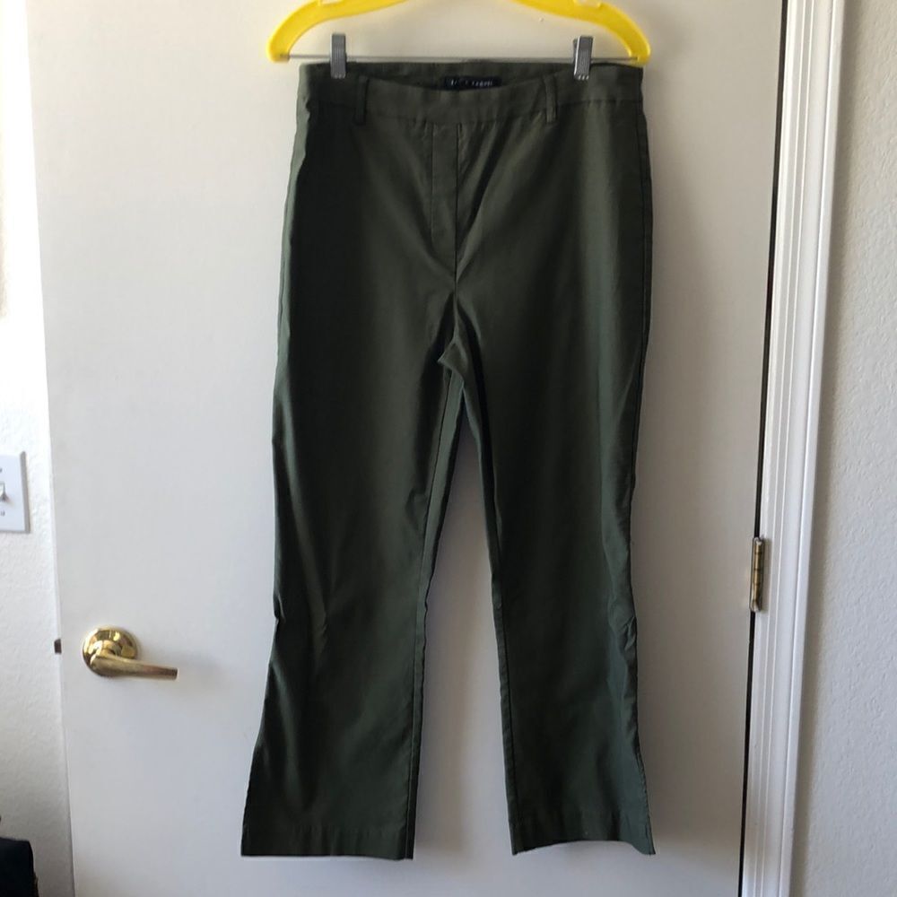 Zac & Rachel Pull on Stretch Pants with Split hem Size 12 GUC Olive